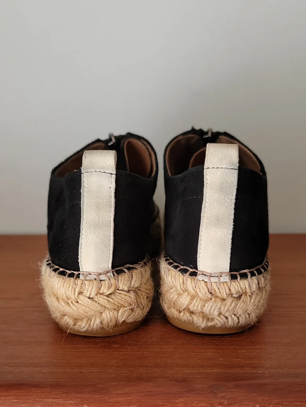 Eric Michael Serena Black Suede Espadrilles sz38/7.5